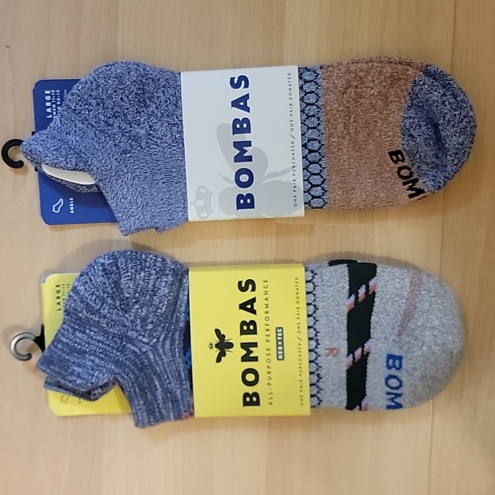 Bombas ankle socks.